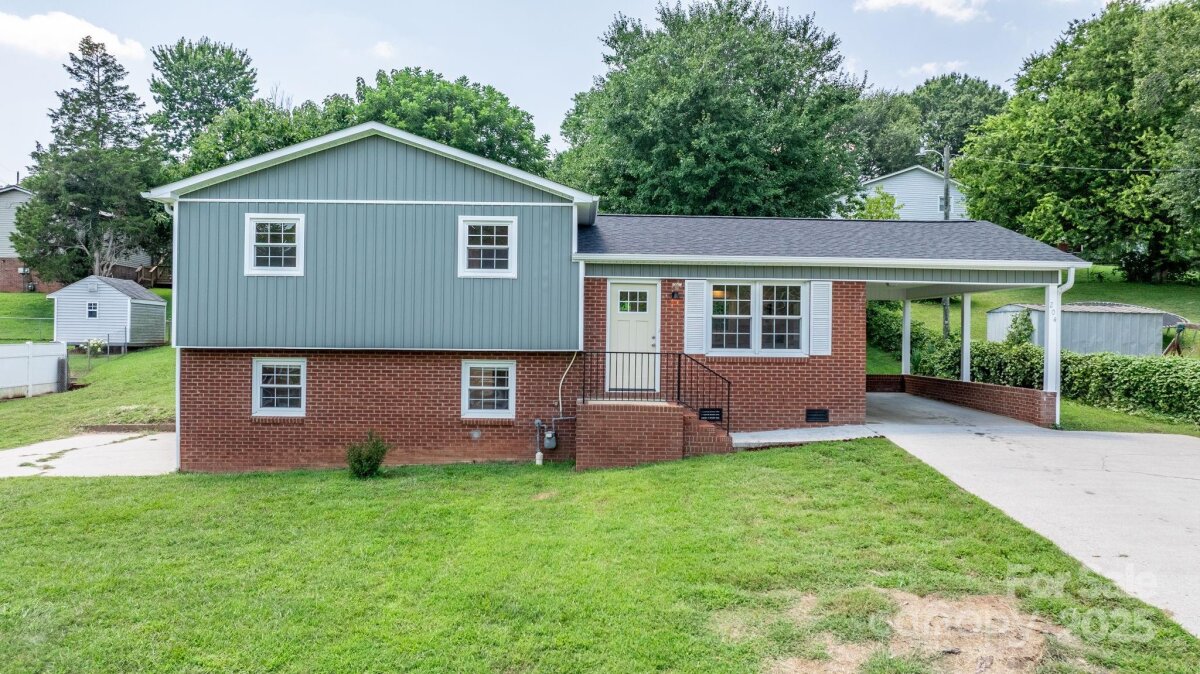 204 Shannonbrook Drive, Newton, NC 28658, MLS # 4285136