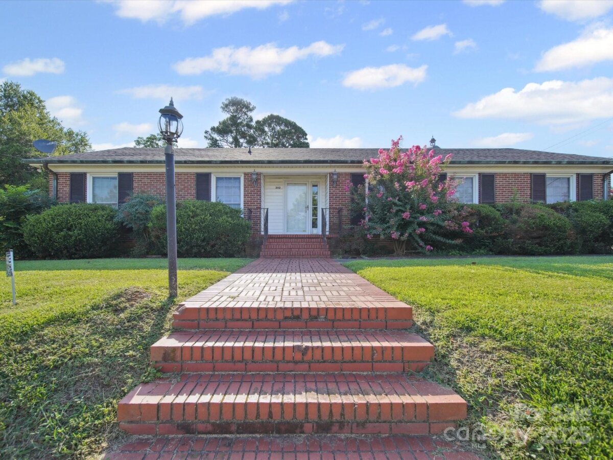 202 Greenwood Lane, Wadesboro, NC 28170, MLS # 4285151