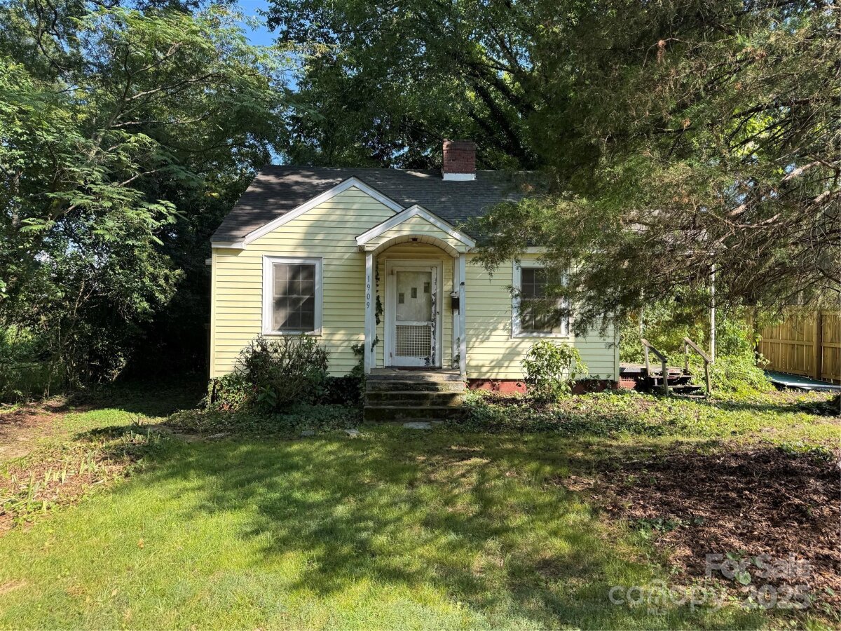 1909 Garibaldi Avenue, Charlotte, NC 28208, MLS # 4285168