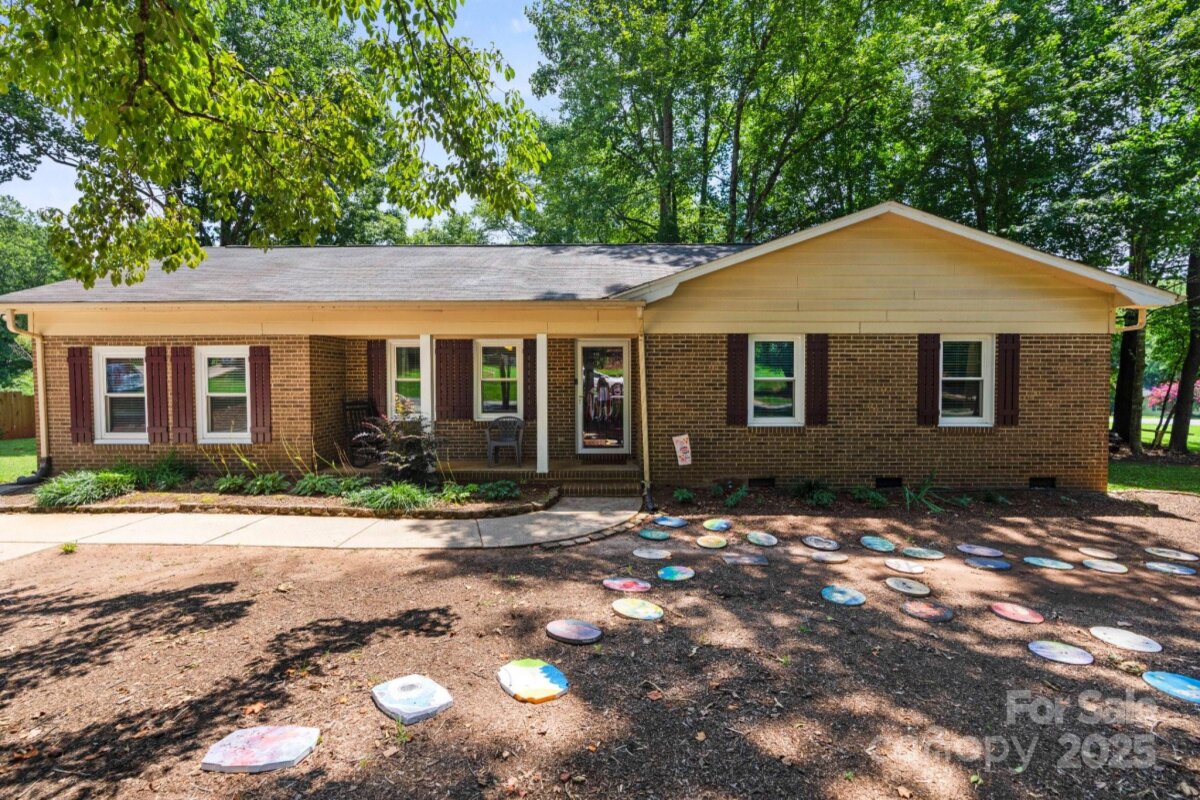 1994 Willow Ridge Street, Conover, NC 28613, MLS # 4285184