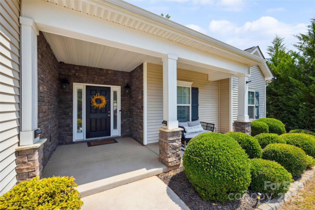 2202 Gatwick Circle, Belmont, NC 28012, MLS # 4285240