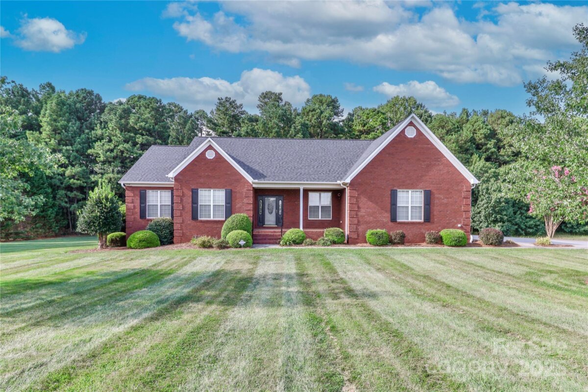 1384 Old Mountain Road, Statesville, NC 28677, MLS # 4285698
