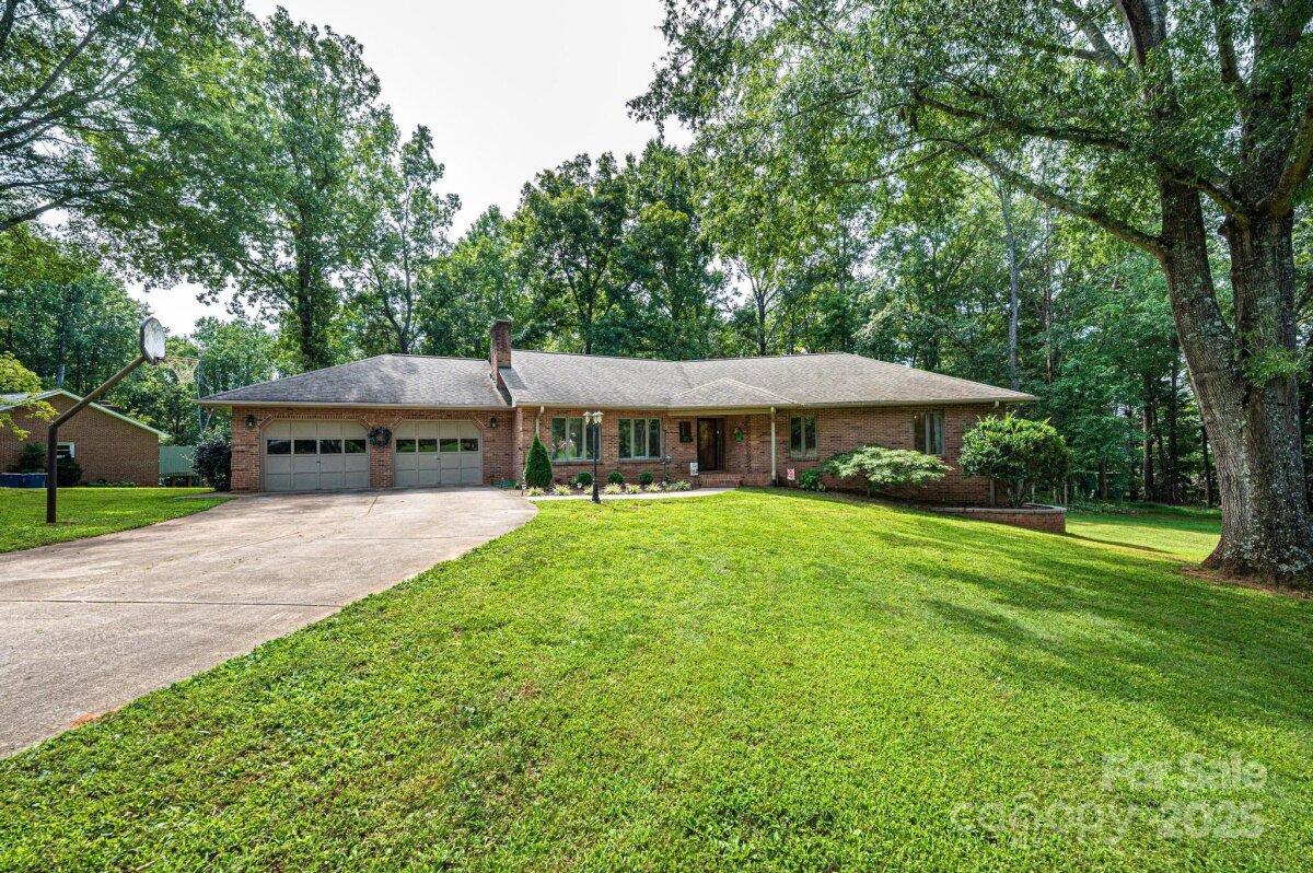 5933 Willowbottom Road, Hickory, NC 28602, MLS # 4285990