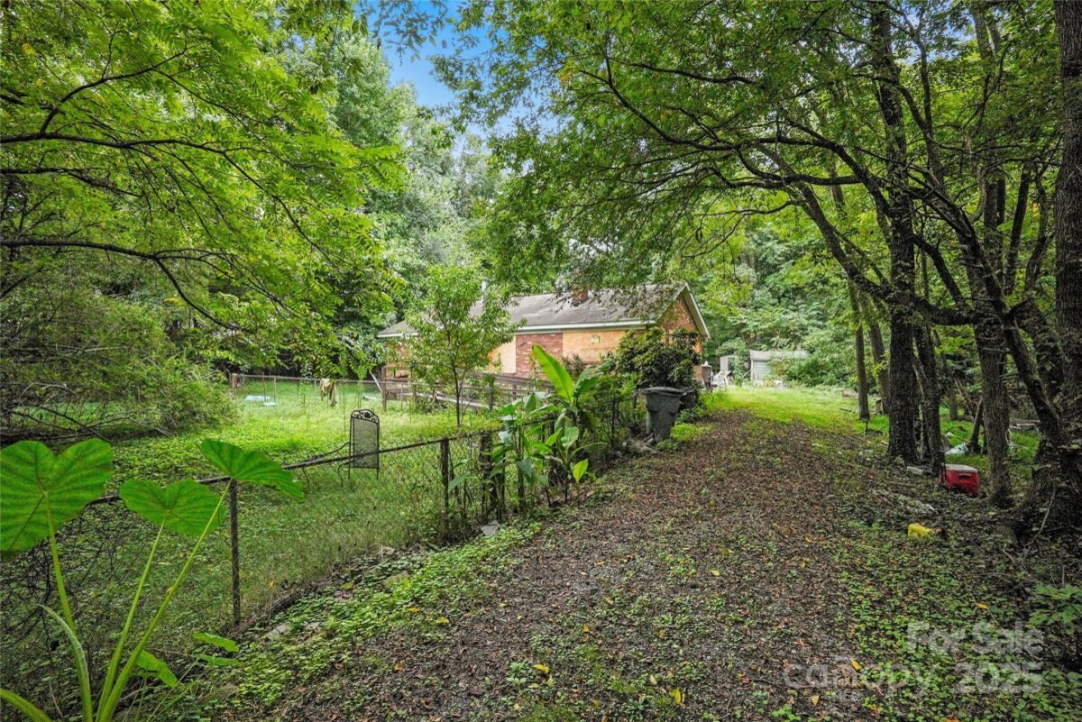 6109 Paw Creek Road, Charlotte, NC 28214, MLS # 4286051