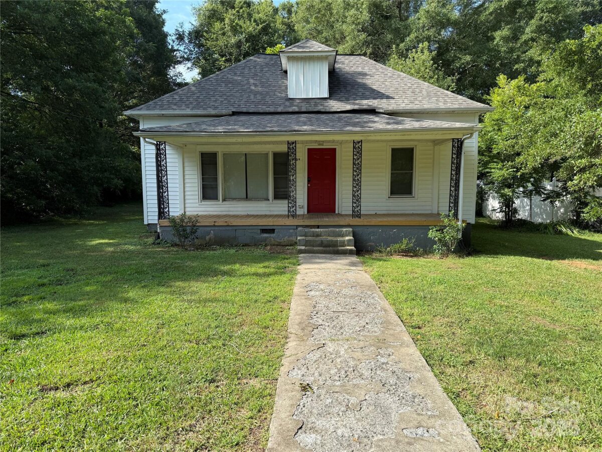 509 E Holly Street, Dallas, NC 28034, MLS # 4286146