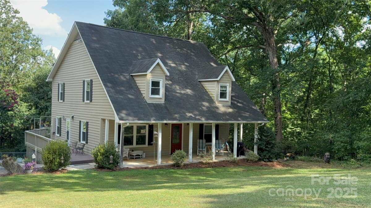 715 Hester Drive, Dallas, NC 28034, MLS # 4286395