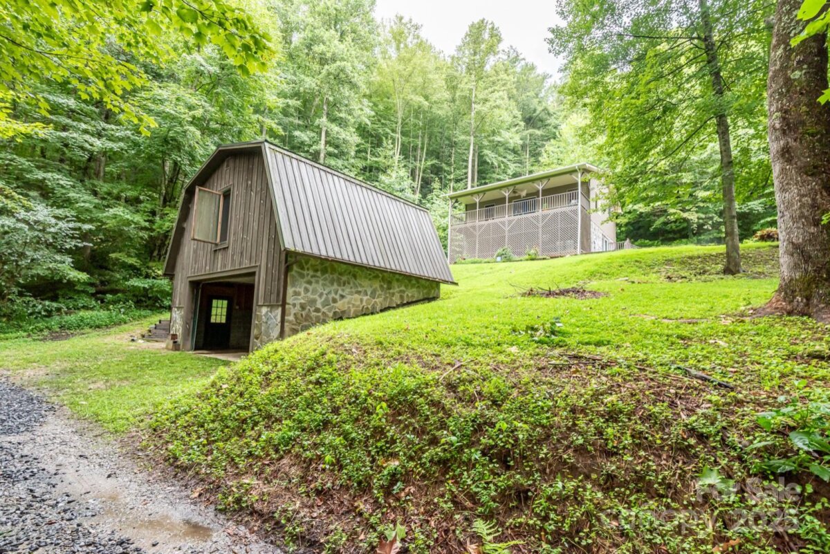 15595 S Us Highway 421 Highway, Deep Gap, NC 28618, MLS # 4286399