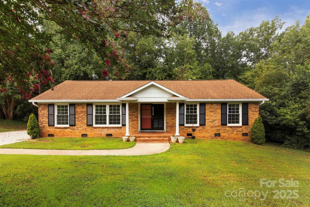 1117 Huntsmoor Drive, Gastonia, NC 28054, MLS # 4286460