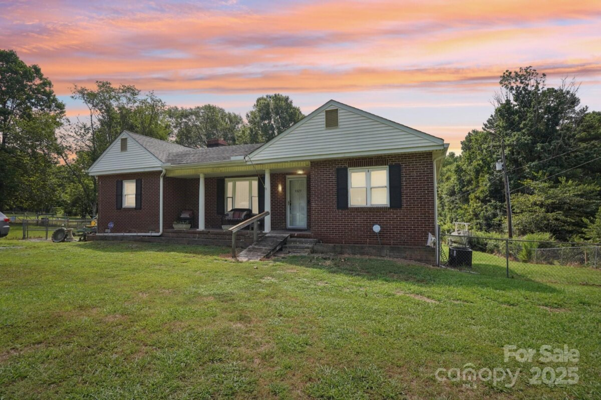 3325 Fairview Drive, Gastonia, NC 28052, MLS # 4286770