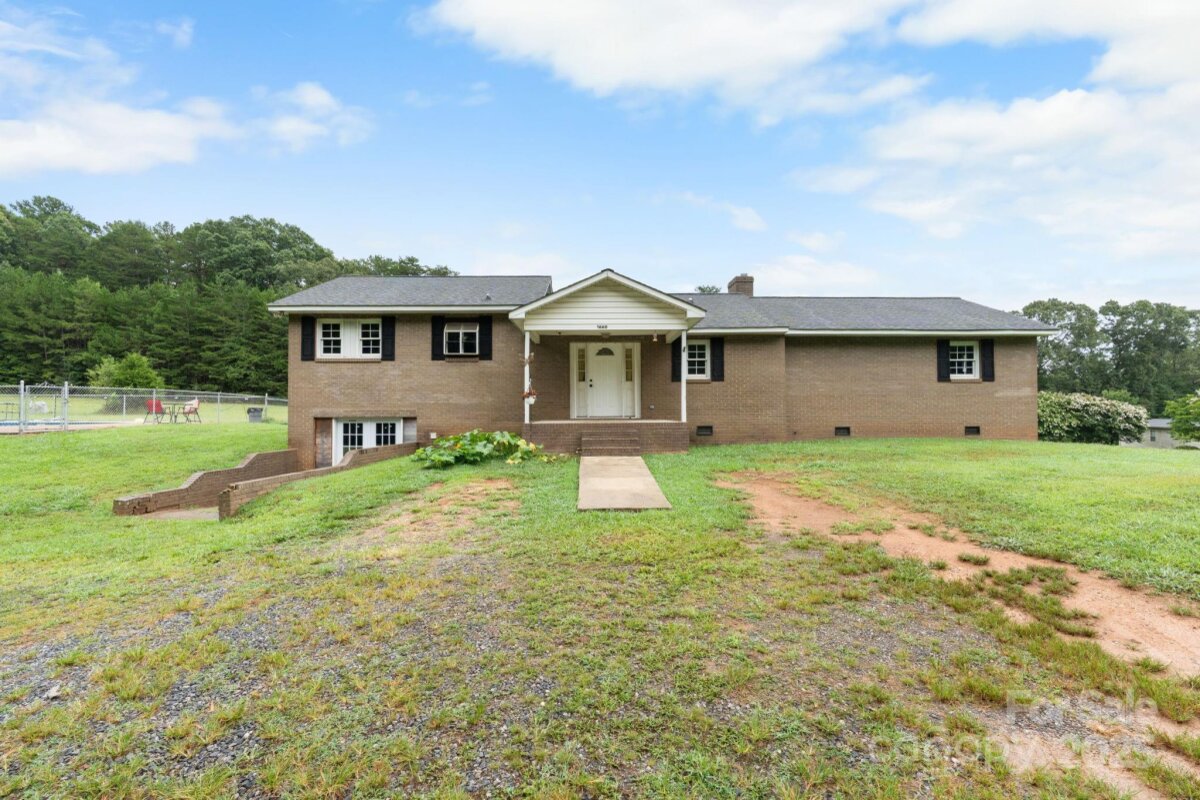 1660 High Meadow Lane, Newton, NC 28658, MLS # 4287033