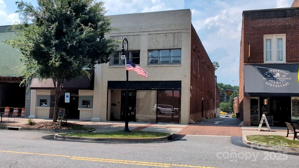 120 W Broad Street, Statesville, NC 28677, MLS # 4287178
