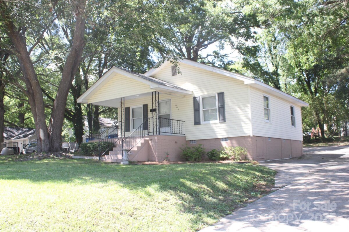 606 E 4th Avenue, Gastonia, NC 28054, MLS # 4287216