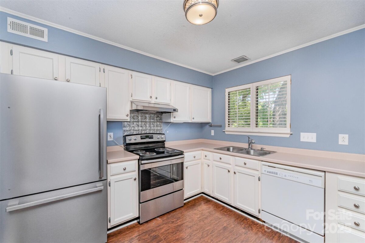 3001 Heathstead Place, Charlotte, NC 28210, MLS # 4287367
