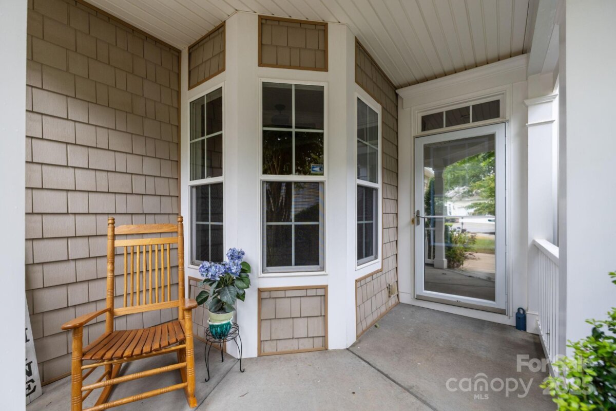 photo of home for sale at 17517 Hawks View Drive Unit 164