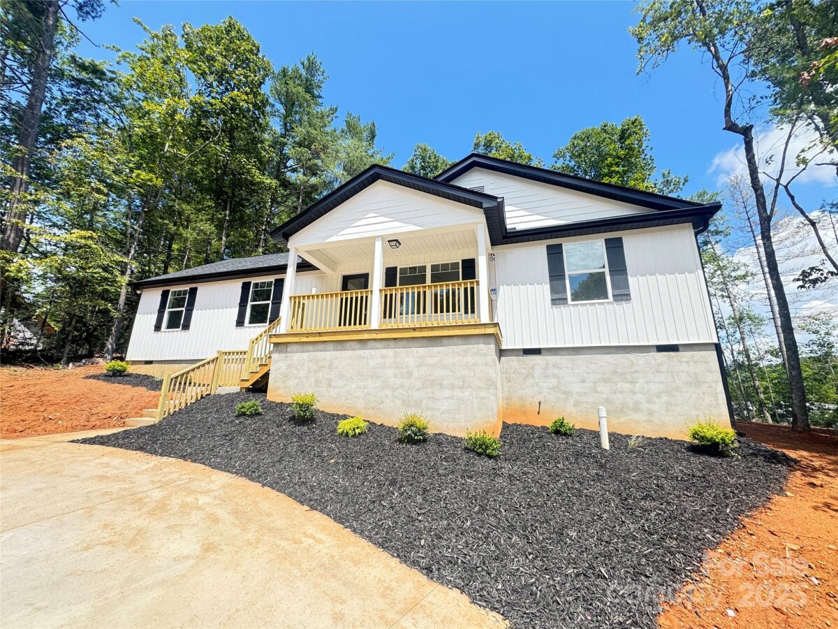 409 Scarlett Oak Court, Lenoir, NC 28645, MLS # 4287445