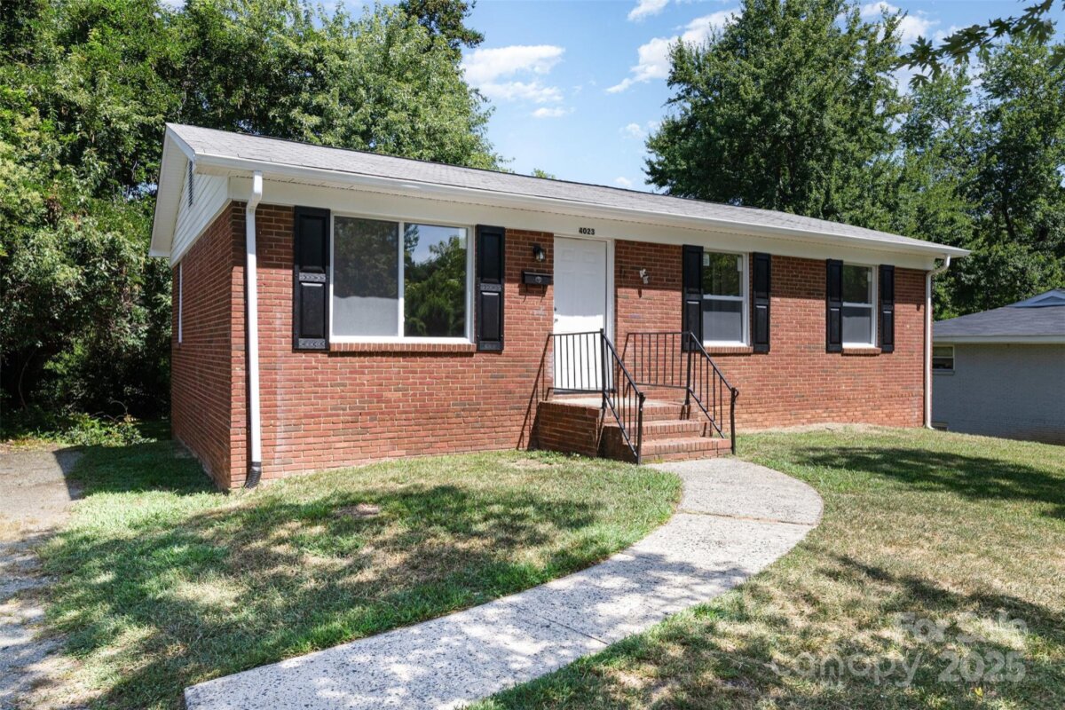 4023 Oak Forest Drive, Charlotte, NC 28215, MLS # 4287493