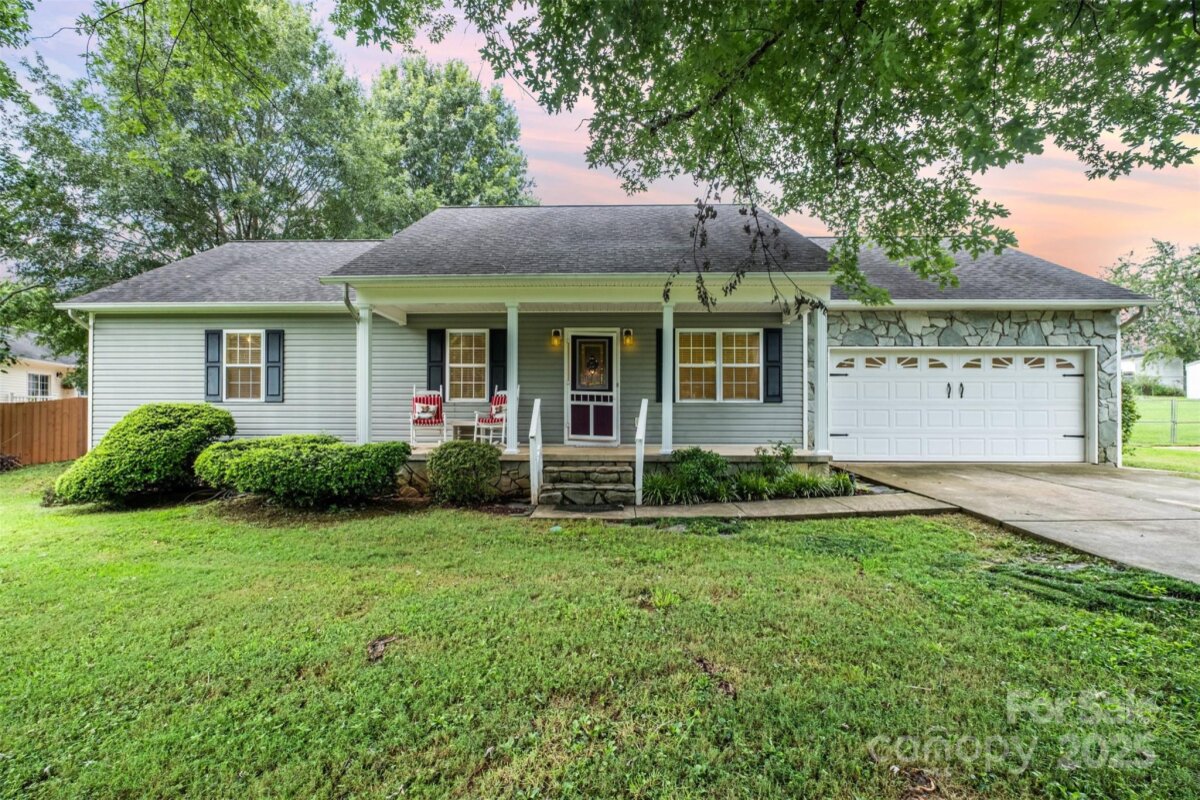 2076 Summerfield Circle, Conover, NC 28613, MLS # 4287512