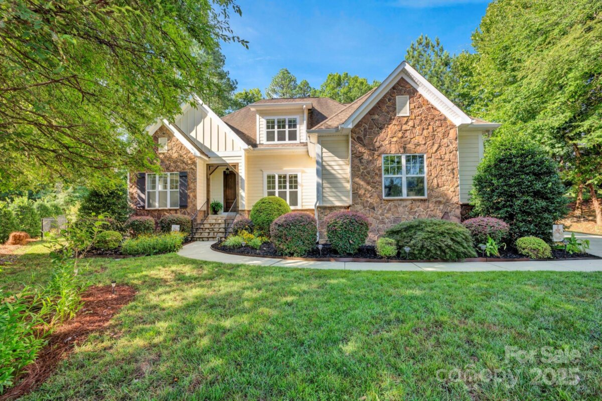 134 Lakeshore Hills Drive, Mooresville, NC 28117, MLS # 4287602