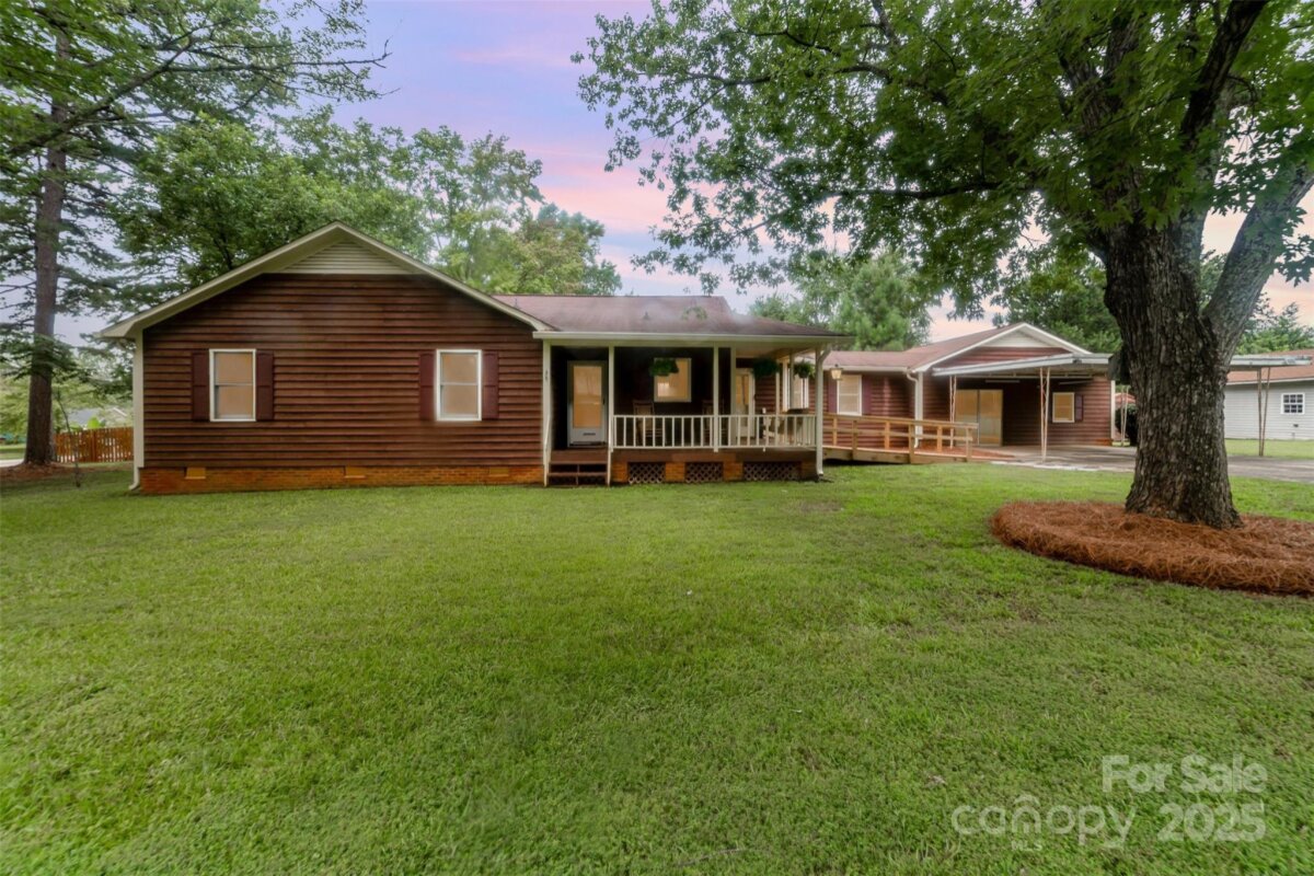 700 Chestnut Lane, Matthews, NC 28104, MLS # 4287744