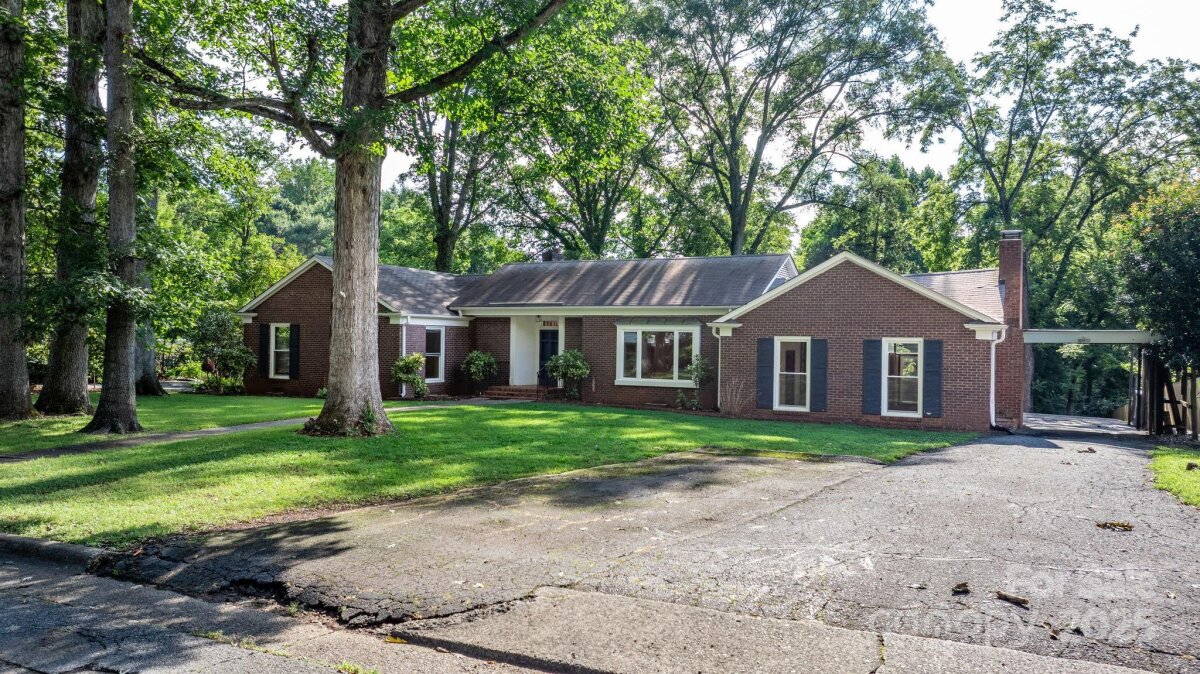 1615 Brentwood Drive, Newton, NC 28658, MLS # 4287870