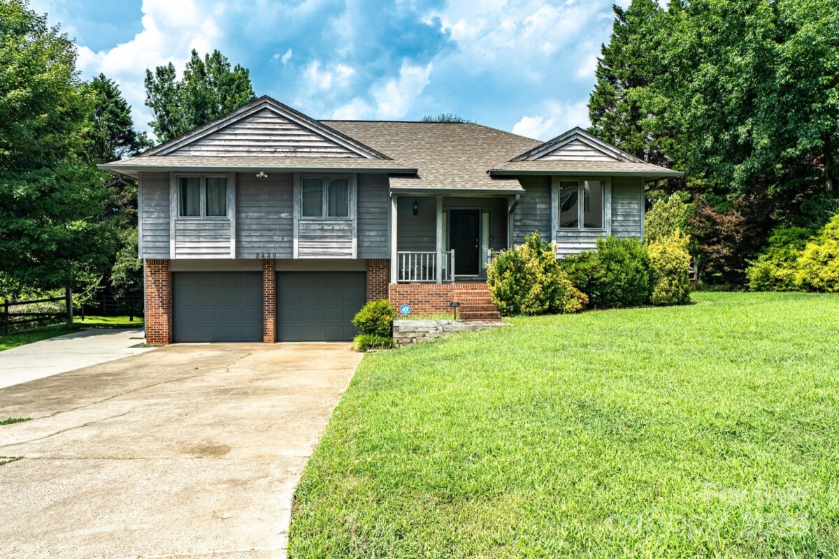 2439 36th Avenue, Hickory, NC 28601, MLS # 4288310