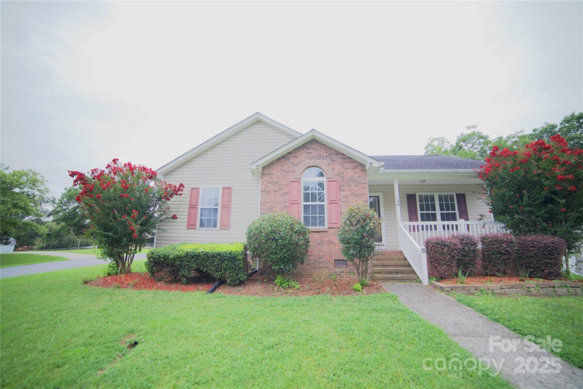 124 E Iowa Avenue, Bessemer City, NC 28016, MLS # 4288371