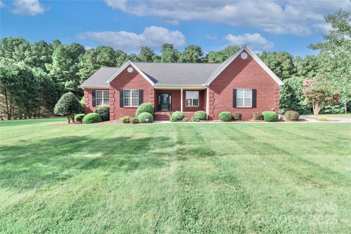 1384 Old Mountain Road, Statesville, NC 28677, MLS # 4288640