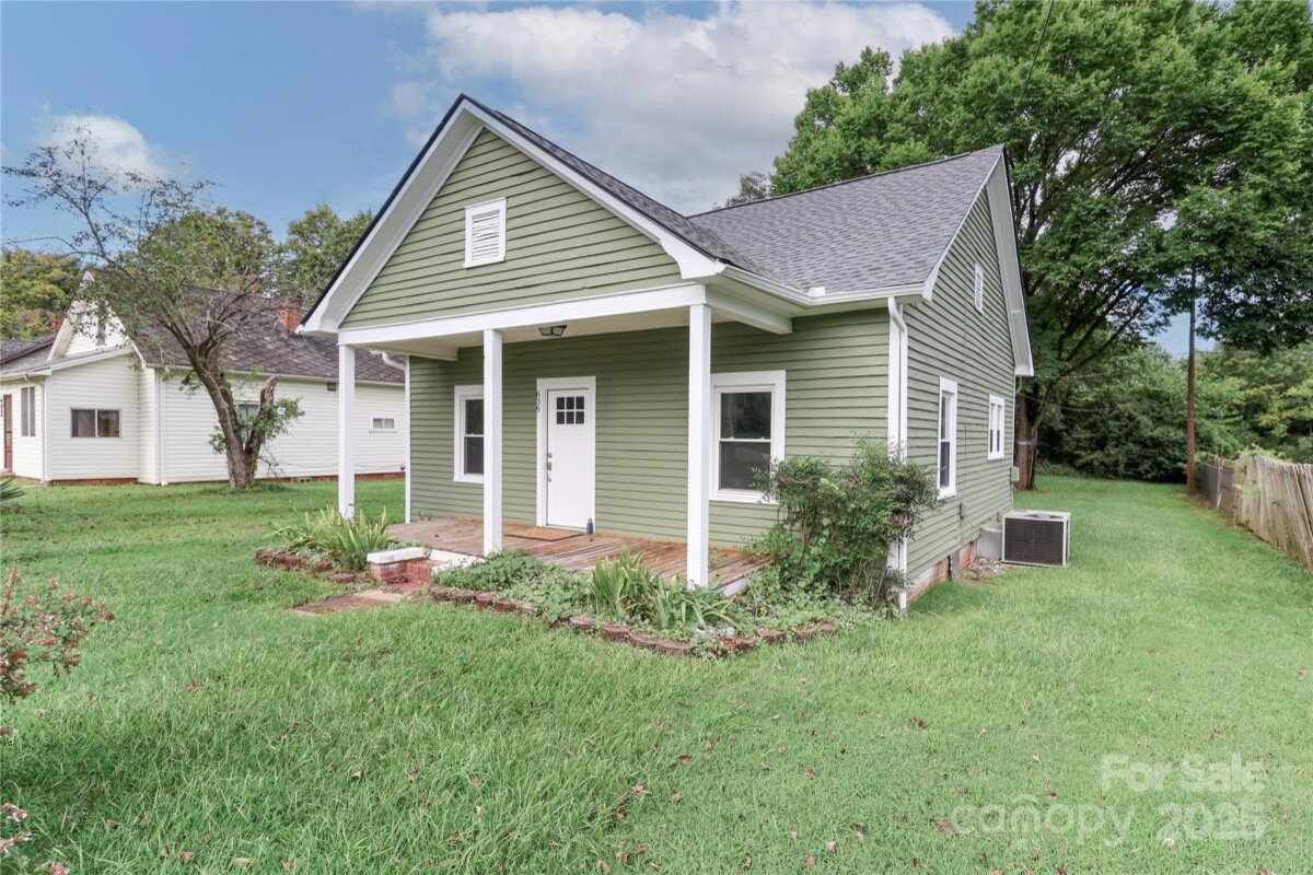 639 S Eastway Drive, Troutman, NC 28166, MLS # 4288847