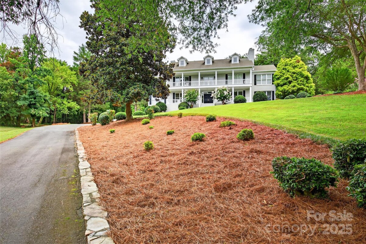 4141 Shattalon Drive, Winston Salem, NC 27106, MLS # 4288994