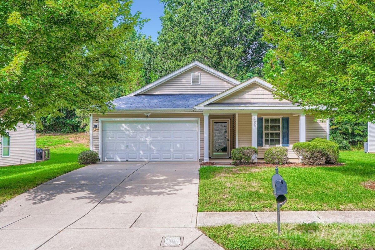 1305 Lauren Village Drive, Charlotte, NC 28213, MLS # 4289483