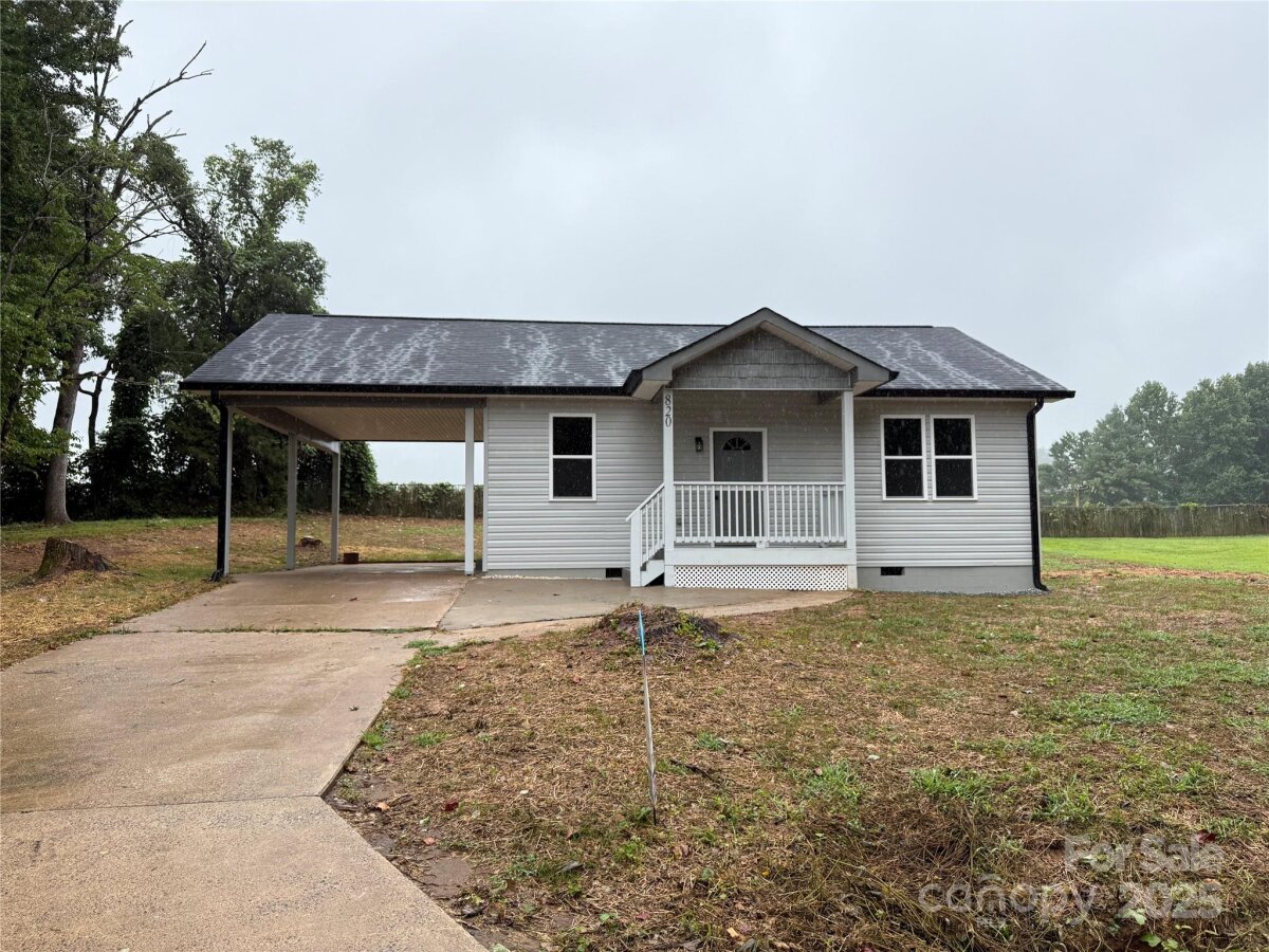 820 Hillsfarm Street, Lenoir, NC 28645, MLS # 4289523