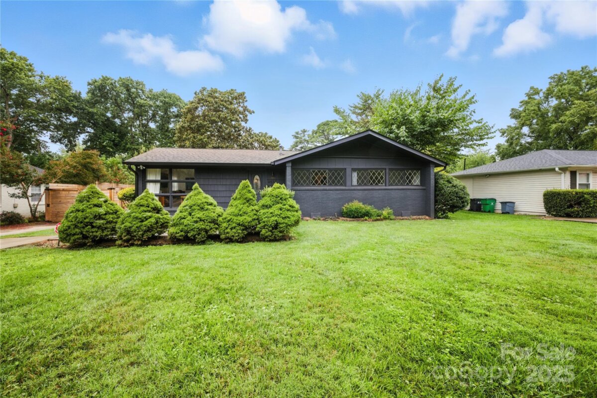 4535 Crestmont Drive, Charlotte, NC 28205, MLS # 4289570