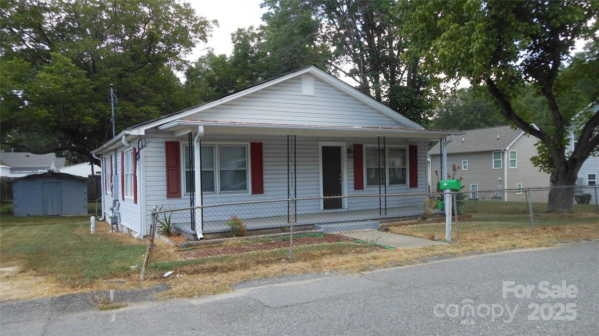 1514 W Walnut Avenue, Gastonia, NC 28052, MLS # 4290053