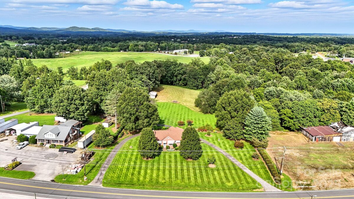 3968 US Hwy 321A Highway, Hudson, NC 28638, MLS # 4290364