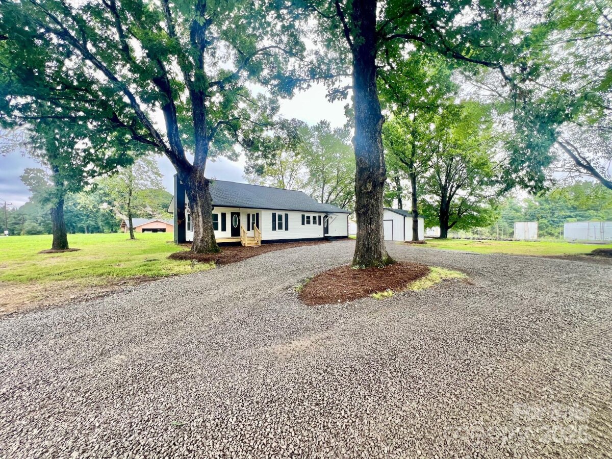 5665 E NC Hwy 90 Highway, Hiddenite, NC 28636, MLS # 4290476