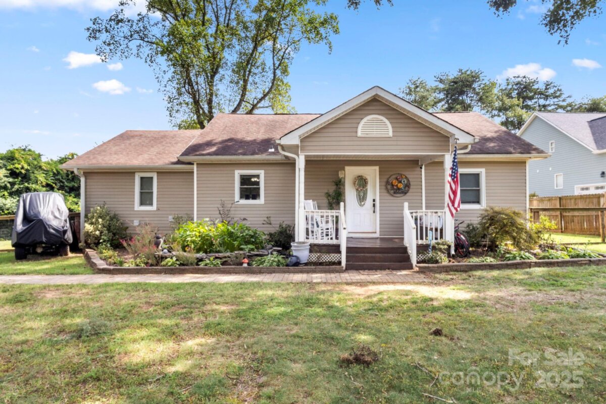 7929 Mountain Shore Drive, Sherrills Ford, NC 28673, MLS # 4290619