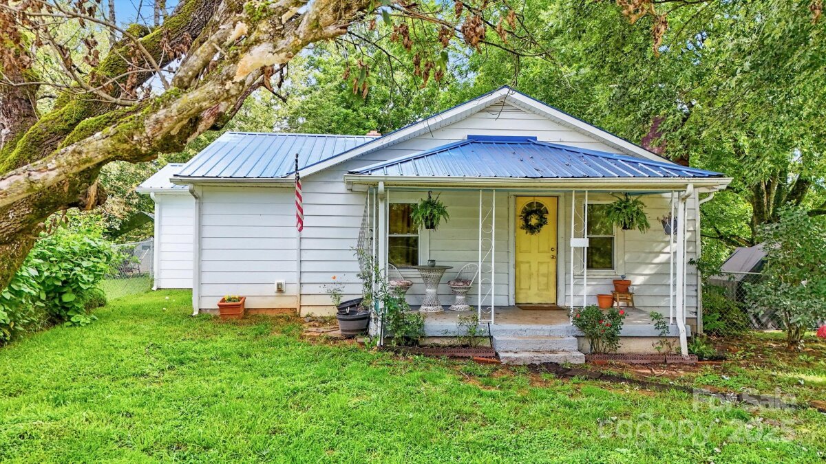3570 Hollywood Ridge Road, Lenoir, NC 28645, MLS # 4290694