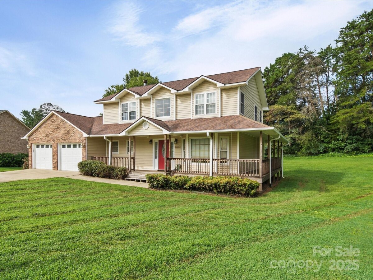 2360 Hounds Way, Hickory, NC 28601, MLS # 4292034