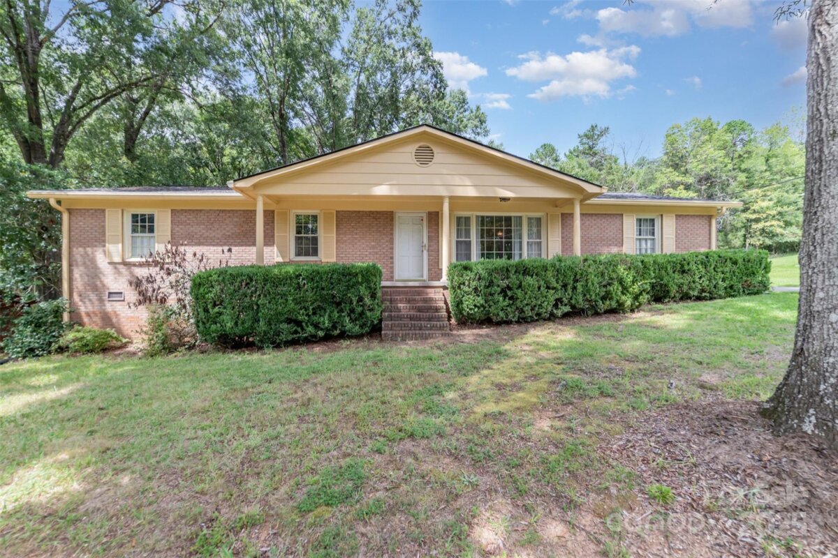 210 Cliffside Drive, Kannapolis, NC 28081, MLS # 4292140