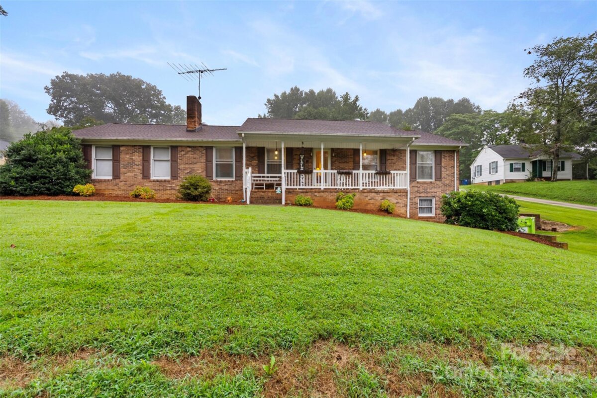 3751 Thomasville Road, Winston Salem, NC 27107, MLS # 4292172