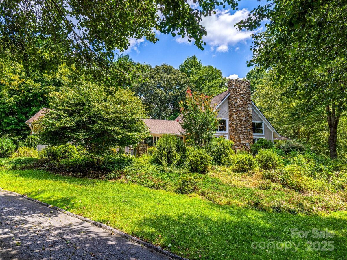 Hendersonville 96 4292557