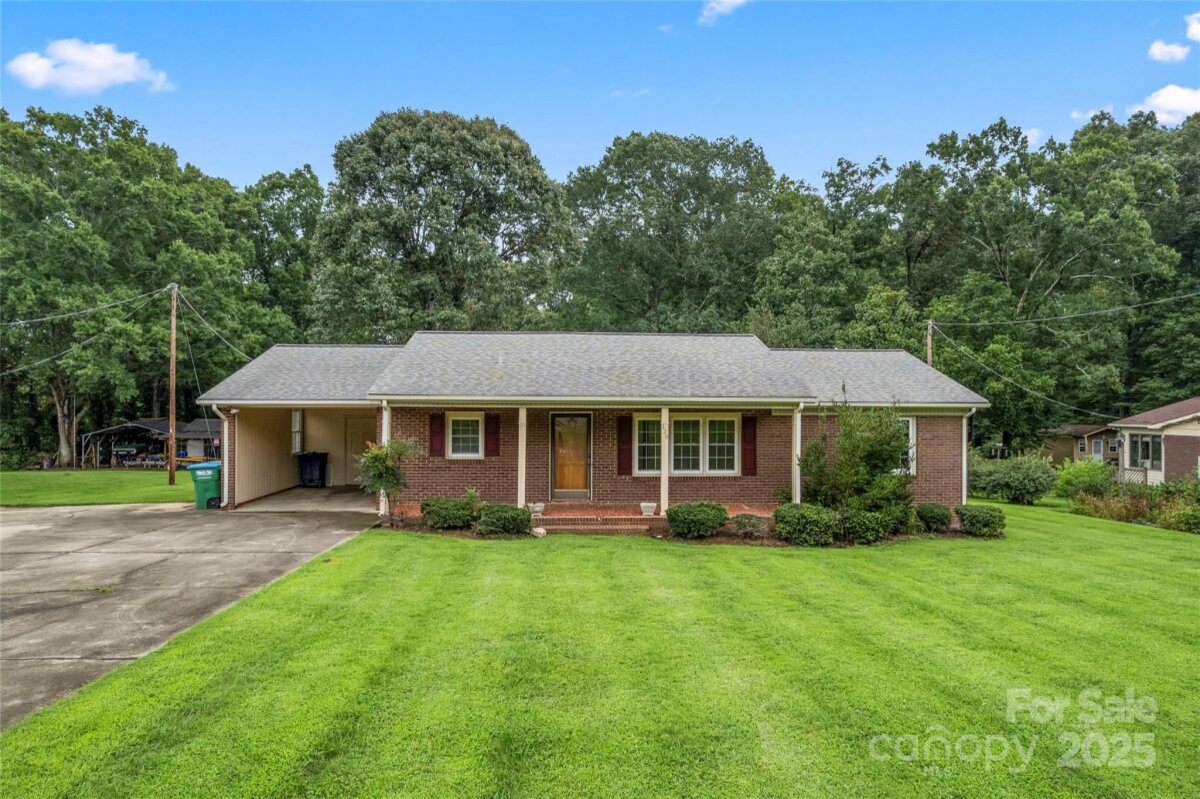 320 Forest Park Drive, Denton, NC 27239, MLS # 4292662