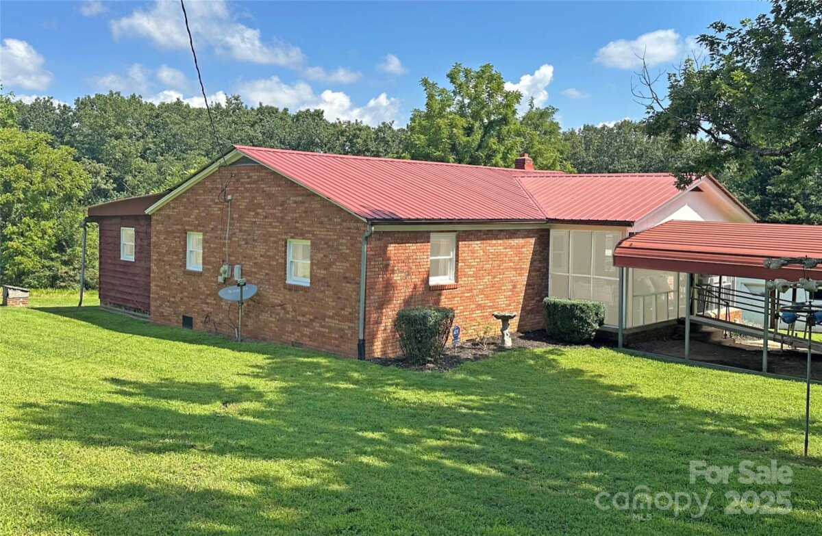 3945 E Burke Boulevard, Connelly Springs, NC 28612, MLS # 4293118