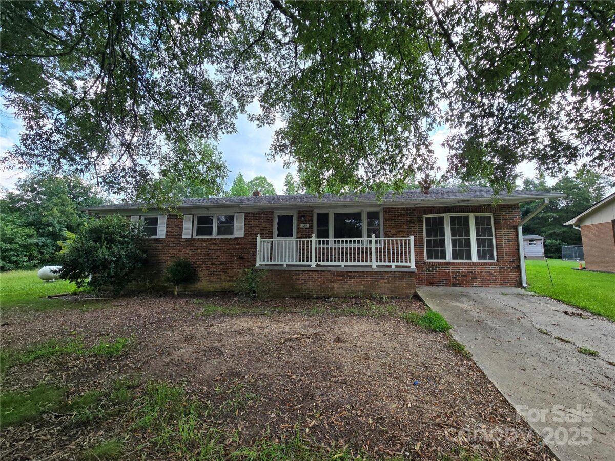 125 Bridges Circle, Kings Mountain, NC 28086, MLS # 4293396