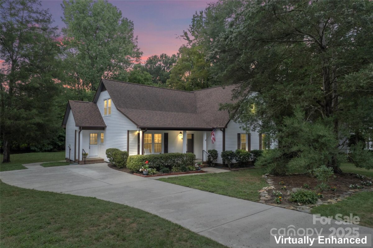 5812 Chapel Creek Court, Charlotte, NC 28226, MLS # 4293995