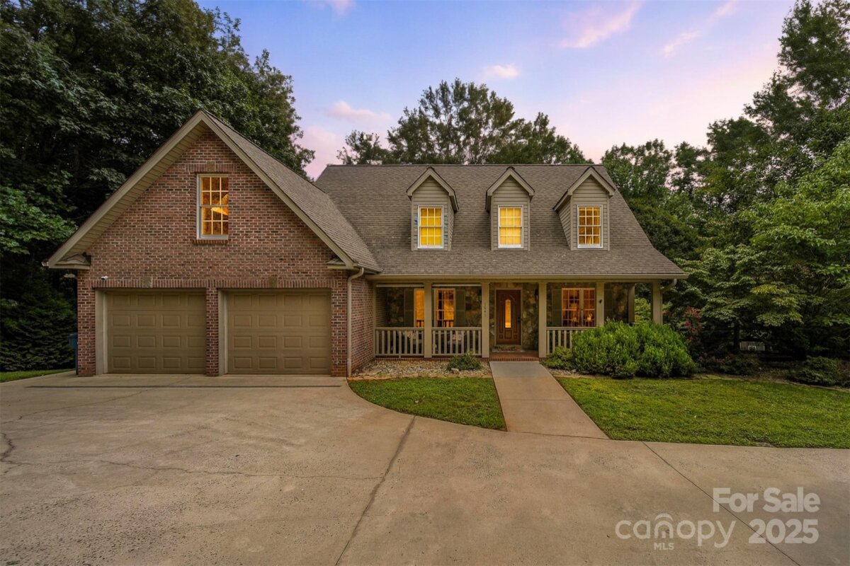 1641 9th Street Place, Hickory, NC 28602, MLS # 4294112