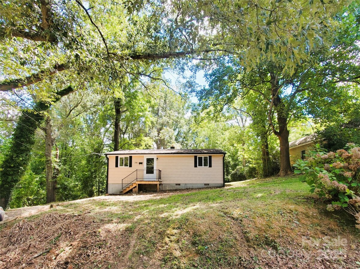 216 E Georgia Avenue, Bessemer City, NC 28016, MLS # 4295353