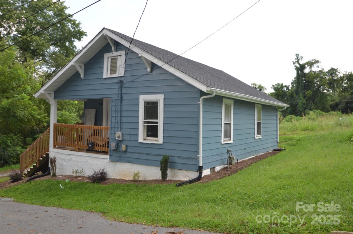 605 Center Street, Lenoir, NC 28645, MLS # 4295520
