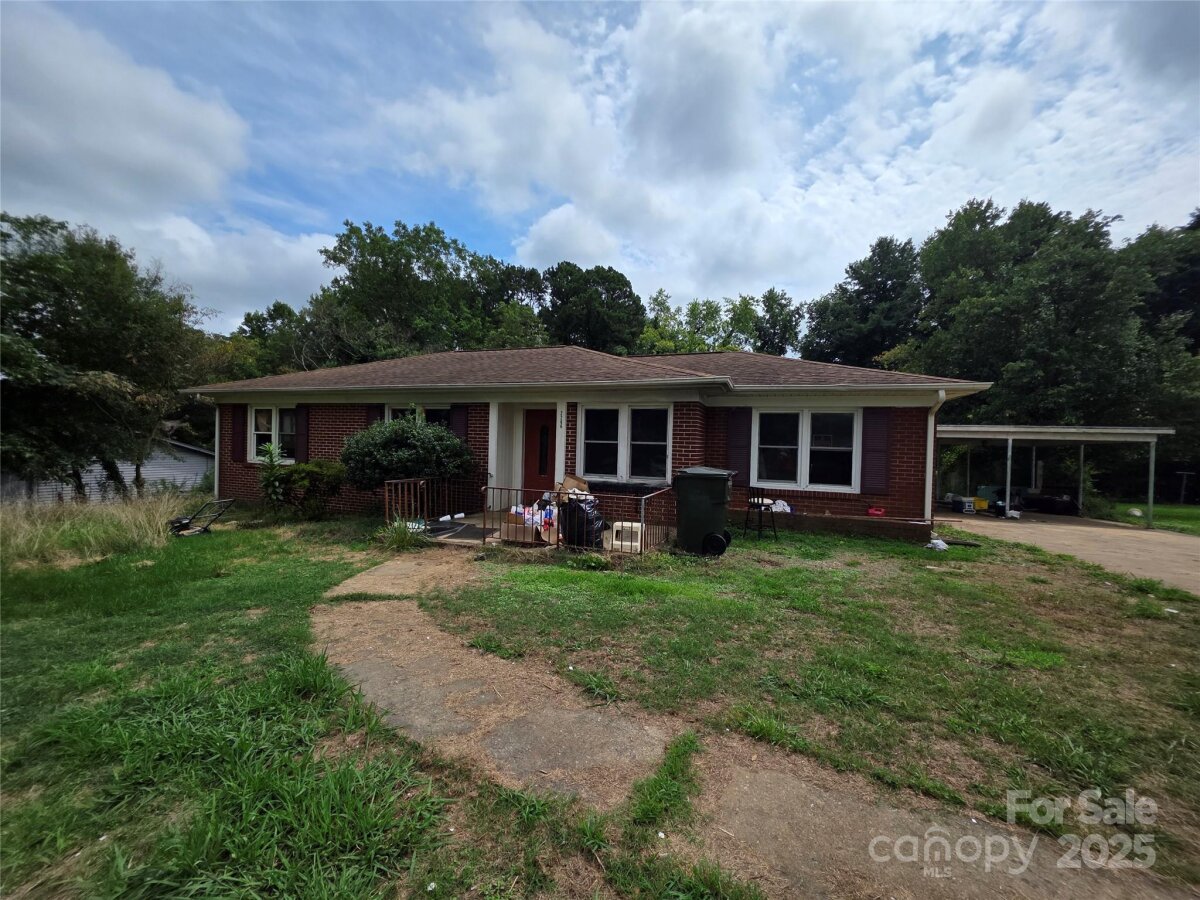 2266 9th Avenue Drive, Hickory, NC 28601, MLS # 4295697
