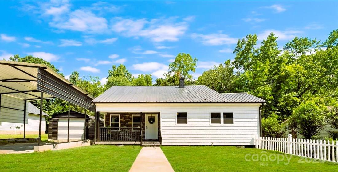 2105 Woodlawn Street, Kannapolis, NC 28083, MLS # 4295908